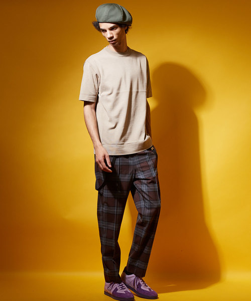 UNITED TOKYO（ユナイテッドトウキョウ）の「18G天竺クルーネックニットTee（ニット/セーター・メンズ・ベージュ/グリーン/ピンク/ブラック/ブルー/オフホワイト/サックスブルー/マスタード/ラベンダー・1/2/3）」の20枚目の写真