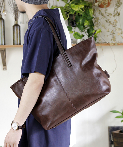 Un coeur（アンクール）の「【UCR/ユーシーアール】COLORS トート 311285（トートバッグ・レディース・ネイビー/グレー/ブラック/ブラウン/カーキ/キャメル・FREE）」の10枚目の写真