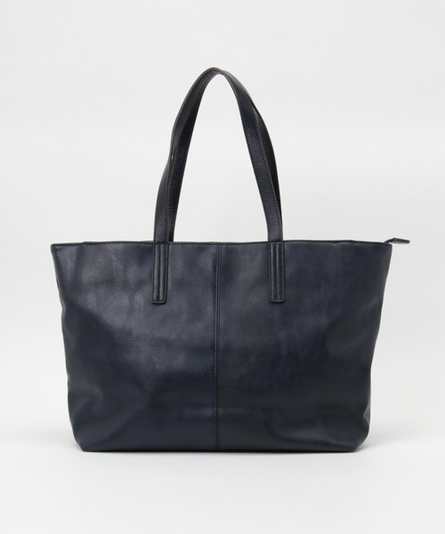 Un coeur（アンクール）の「【UCR/ユーシーアール】COLORS トート 311285（トートバッグ・レディース・ネイビー/グレー/ブラック/ブラウン/カーキ/キャメル・FREE）」の6枚目の写真