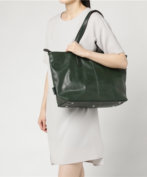 Un coeur（アンクール）の「【UCR/ユーシーアール】COLORS トート 311285（トートバッグ・レディース・ネイビー/グレー/ブラック/ブラウン/カーキ/キャメル・FREE）」の13枚目の写真