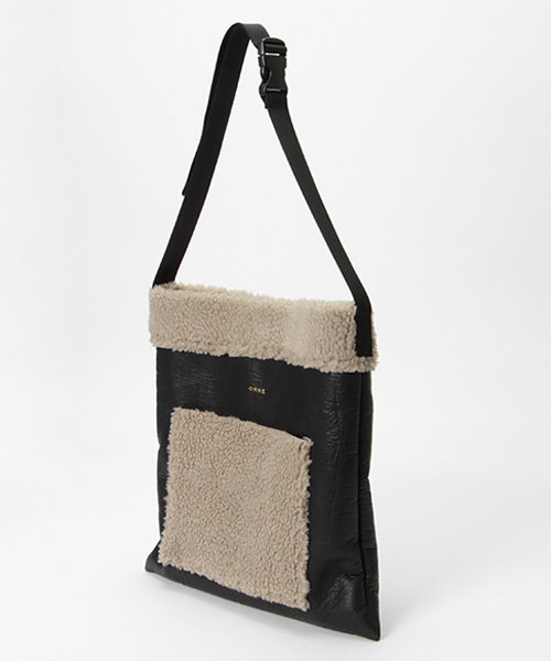 LBC（エルビーシー）の「ティビカルショルダー（ショルダーバッグ・レディース・ダークグリーン/ブラック・ONE SIZE）」の9枚目の写真