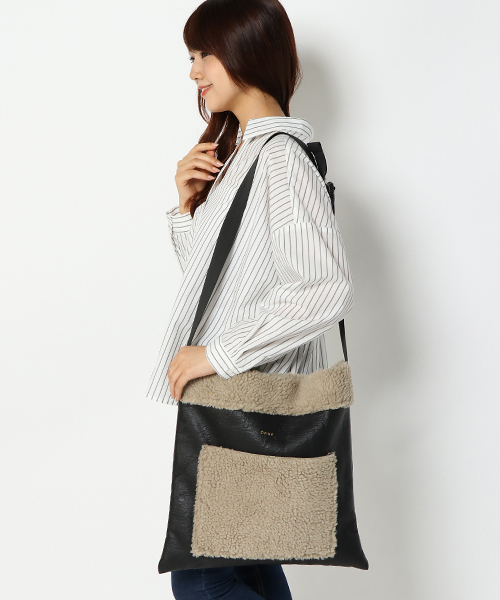 LBC（エルビーシー）の「ティビカルショルダー（ショルダーバッグ・レディース・ダークグリーン/ブラック・ONE SIZE）」の7枚目の写真