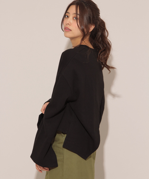 apres jour(アプレジュール)の「バックデザイントップス【ZOZOTOWN限定アイテム】(Tシャツ/カットソー・レディース・ブラック/オフホワイト・フリー)」の2枚目の写真