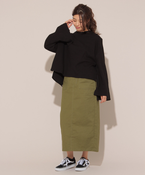 apres jour(アプレジュール)の「バックデザイントップス【ZOZOTOWN限定アイテム】(Tシャツ/カットソー・レディース・ブラック/オフホワイト・フリー)」の7枚目の写真