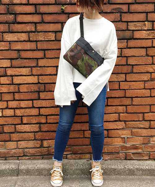 apres jour(アプレジュール)の「バックデザイントップス【ZOZOTOWN限定アイテム】(Tシャツ/カットソー・レディース・ブラック/オフホワイト・フリー)」の15枚目の写真