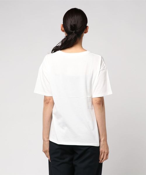 PAGEBOY（ページボーイ）の「ＲＥＤロゴＴシャツ（Tシャツ/カットソー・レディース・ホワイト系その他/ホワイト系その他2/ホワイト系その他3・FREE）」の5枚目の写真