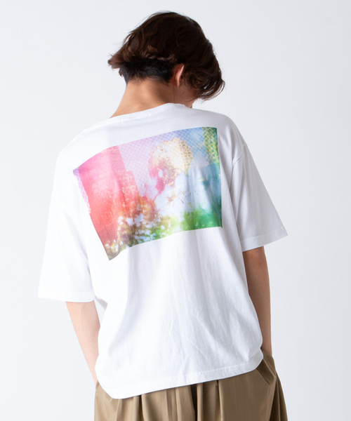 rehacer(レアセル)の「rehacer × Maki Kaoru " Half Awake Half Asleep " / マキカオルコラボ ハーフ アウェイク ハーフ アスリープ ワイドカットソー(Tシャツ/カットソー・メンズ・ホワイト/ブラック・SMALL/MEDIUM/LARGE)」の2枚目の写真