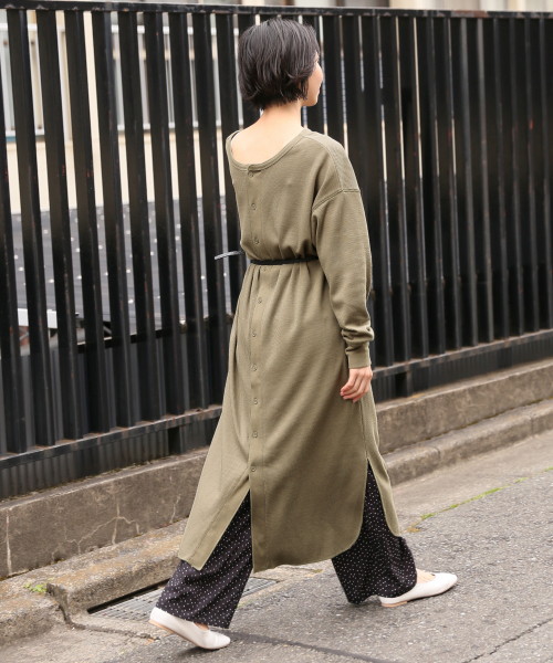 LOWRYS FARM（ローリーズファーム）の「２ＷＡＹハニカムワンピ　826753（ワンピース・レディース・オフホワイト/ブラック/カーキ・FREE）」の22枚目の写真