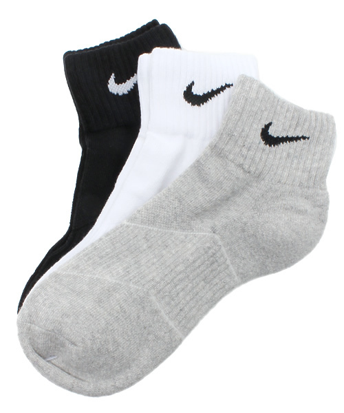 NIKE(ナイキ)の「ナイキ 3足セット コットン ソックス NIKE 3P COTTON SOCKS QUARTER(ソックス/靴下・レディース・ブラック/ホワイト/マルチ・24cm)」の3枚目の写真