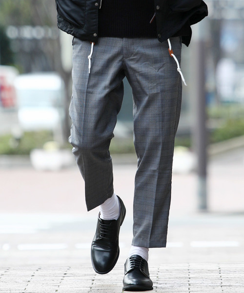 Ressaca(レサーカ)の「TRルーズフィットアンクルパンツ(スラックス・メンズ・ブラック/ベージュ/ネイビー/グレー/グレー系その他/ベージュ系その他・M/L/XL)」の4枚目の写真