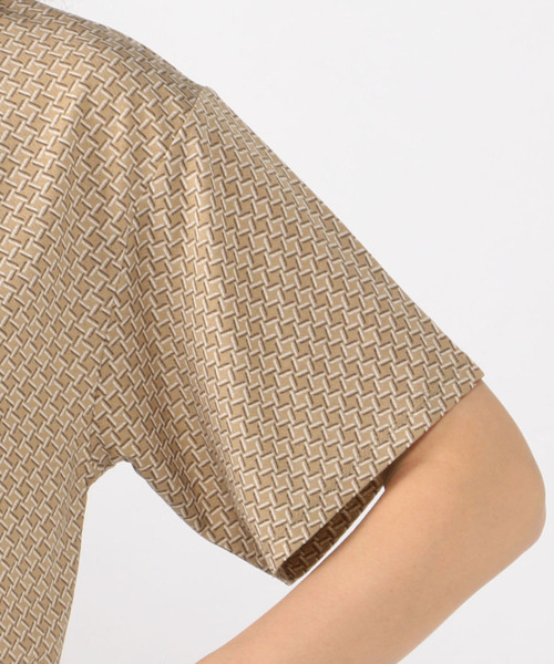 A/C DESIGN BY ALPHA CUBIC（エーシーデザインバイアルファキュービック）の「ウエストギャザーチュニック（Tシャツ/カットソー・レディース・ブラック/ベージュ/オフホワイト・M size/L size）」の7枚目の写真