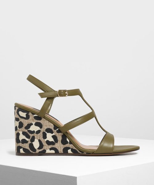 CHARLES & KEITH(チャールズ & キース)の「ストラッピーウェッジ / Strappy Wedges(サンダル・レディース・ブラック/オリーブ/アイボリー・22.5cm/23cm/23.5cm/24.5cm/25cm)」の3枚目の写真