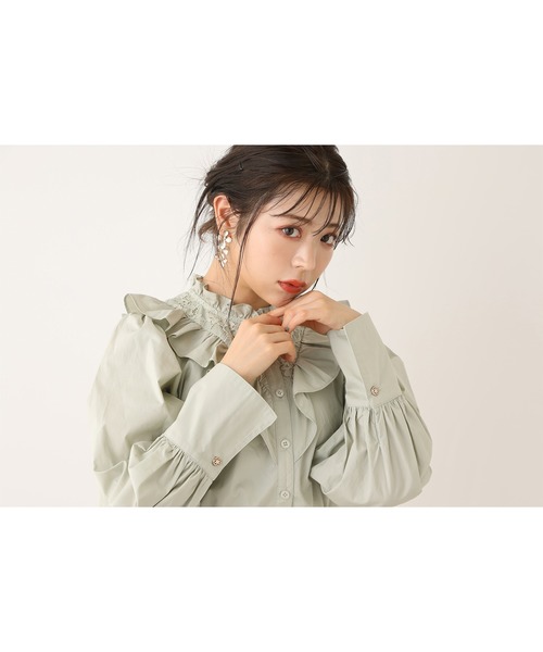 one after another NICE CLAUP（ワンアフターアナザーナイスクラップ）の「フリルレースブラウス（シャツ/ブラウス・レディース・オフホワイト/ベージュ/カーキ・FREE）」の6枚目の写真