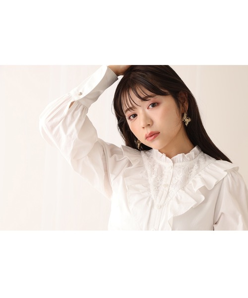 one after another NICE CLAUP（ワンアフターアナザーナイスクラップ）の「フリルレースブラウス（シャツ/ブラウス・レディース・オフホワイト/ベージュ/カーキ・FREE）」の12枚目の写真