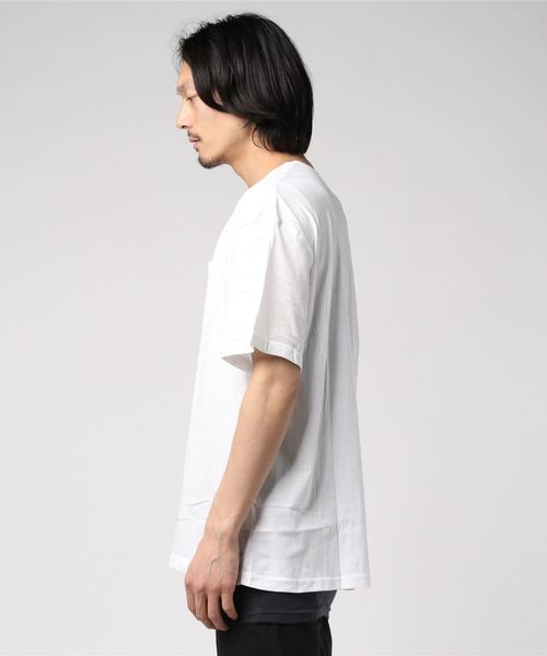 NO ID.(ノーアイディ)の「C天竺レイヤードT(Tシャツ/カットソー・メンズ・ホワイト/ブラック/グレー/レッド・1/2)」の5枚目の写真
