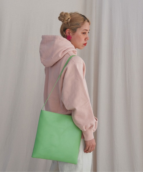 caph（カーフ）の「レザーワンショルダーバッグ（ショルダーバッグ  