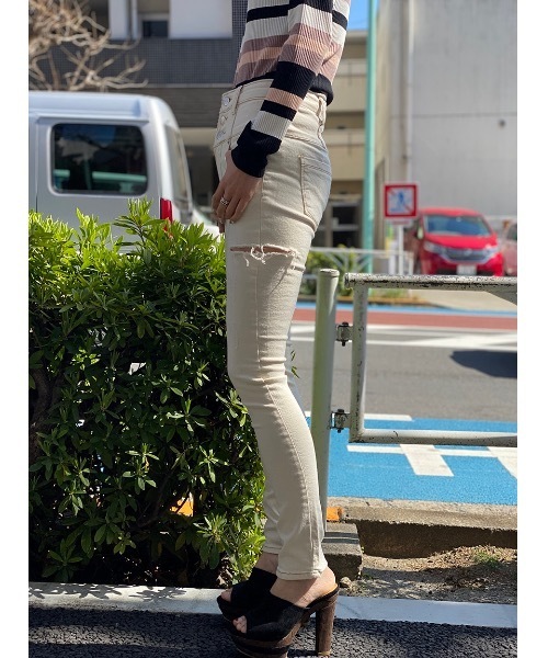 one way（ワンウェイ）の「サイドスラッシュスキニー（デニムパンツ・レディース・ホワイト/ブラック/ブルー/ダークブルー・S/M）」の19枚目の写真