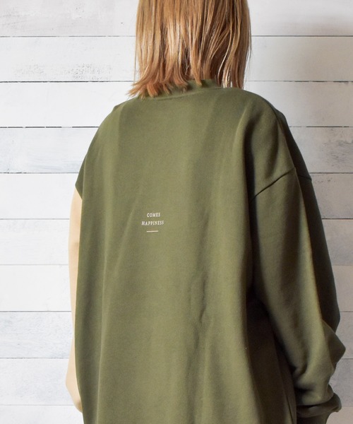 TRAP/U （トラップユー）の「【69】【TRAP/U】袖配色プリント裏毛プルオーバー（Tシャツ/カットソー・レディース・ブラック/カーキ/ベージュ/イエロー・MEDIUM/LARGE）」の8枚目の写真