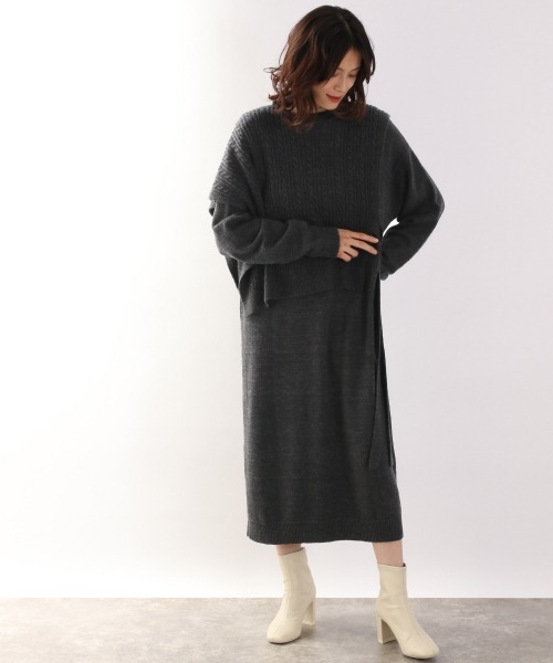 LOWRYS FARM（ローリーズファーム）の「７Ｇケーブルベスト２Ｐワンピース　898224（ワンピース・レディース・ブルー/ブラック/キャメル/グレー・FREE）」の2枚目の写真