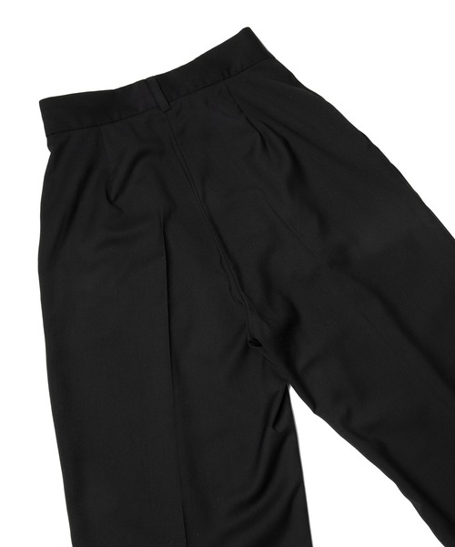 akuR(アクル)の「【akuR/020AW】ハイウエストフロントタックスラックス(その他パンツ・レディース・ベージュ/ブラック/ブルー・M/S)」の13枚目の写真