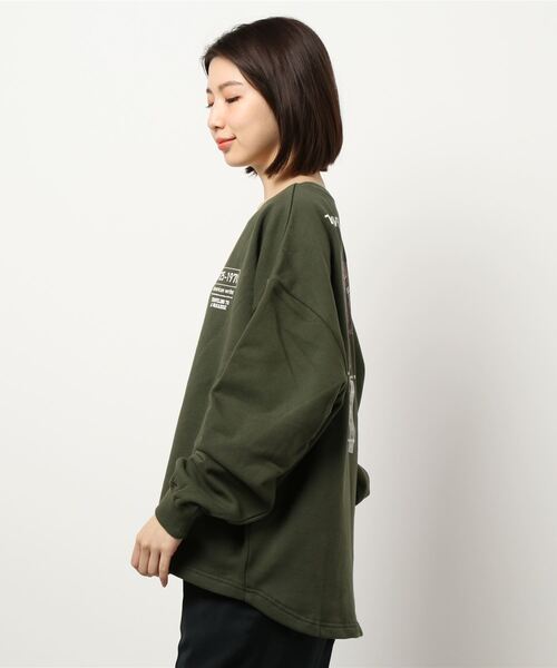 RAG MACHINE（ラグマシーン）の「【RAG MACHINE】フォトプリントスウェット（スウェット・レディース・ブラック/ホワイト/オリーブ・M/L）」の4枚目の写真