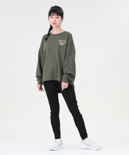 RAG MACHINE（ラグマシーン）の「【RAG MACHINE】フォトプリントスウェット（スウェット・レディース・ブラック/ホワイト/オリーブ・M/L）」の20枚目の写真