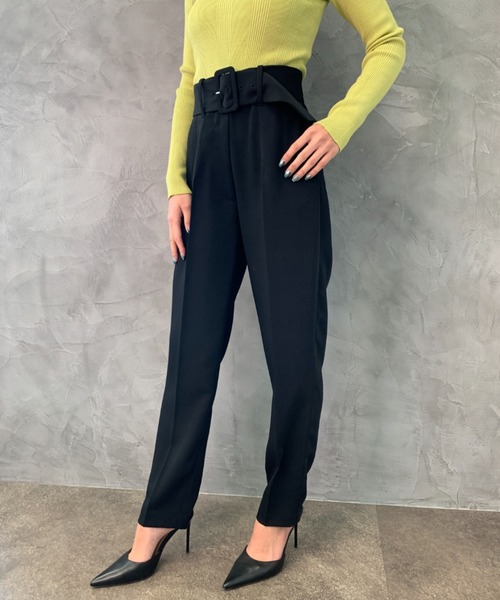 EIMY ISTOIRE（エイミーイストワール）の「ハイウエストベルトセットテーパードパンツ（その他パンツ・レディース・ブラック/ピンク/ターコイズブルー/ライトベージュ/イエロー/グリーン系その他2・SMALL/MEDIUM/X-SMALL）」の20枚目の写真