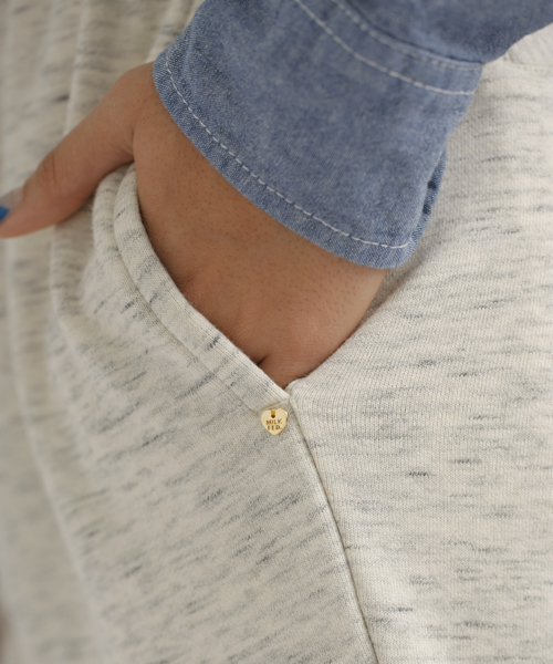 MILKFED.（ミルクフェド）の「【mini5月号掲載】TAPERED SWEAT PANTS　（スウェットパンツ/テーパード）（その他パンツ・レディース・ホワイト/チャコールグレー/ネイビー・MEDIUM/SMALL）」の7枚目の写真