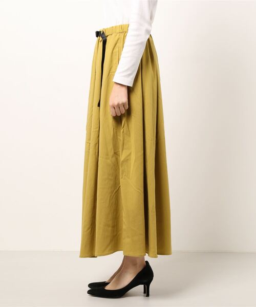 チチカカ（チチカカ）の「アジャストベルトタックフレアースカート（スカート・レディース・チャコールグレー/グリーン/マスタード・FREE）」の4枚目の写真