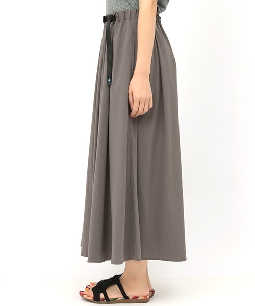 チチカカ（チチカカ）の「アジャストベルトタックフレアースカート（スカート・レディース・チャコールグレー/グリーン/マスタード・FREE）」の13枚目の写真