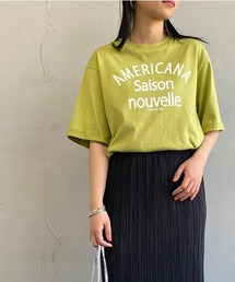 【FUDGE 6月号掲載】[Americana×JEANS FACTORY/アメリカーナ×ジーンズファクトリー] 別注 アーチロゴプリント ショート丈Tシャツ