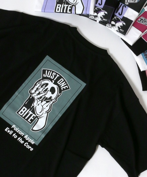 Disney(ディズニー)の「Disney VILLAINS/ディズニーヴィランズ バックイラストロゴ アニメプリントTシャツ(Tシャツ/カットソー・レディース・ホワイト系その他/ブラック系その他/ホワイト系その他2/ホワイト系その他3/ホワイト系その他4/ブラック系その他2/ブラック系その他3/ブラック系その他5・M/L)」の7枚目の写真