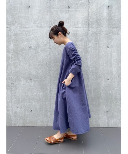 BEARDSLEY（ビアズリー）の「テントワンピース（ワンピース・レディース・ブラック/ブルー・1/0）」の3枚目の写真