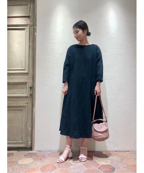 BEARDSLEY（ビアズリー）の「テントワンピース（ワンピース・レディース・ブラック/ブルー・1/0）」の15枚目の写真