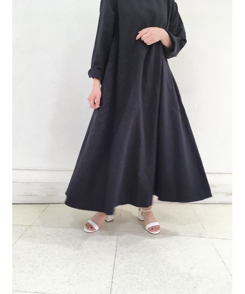 BEARDSLEY（ビアズリー）の「テントワンピース（ワンピース・レディース・ブラック/ブルー・1/0）」の20枚目の写真