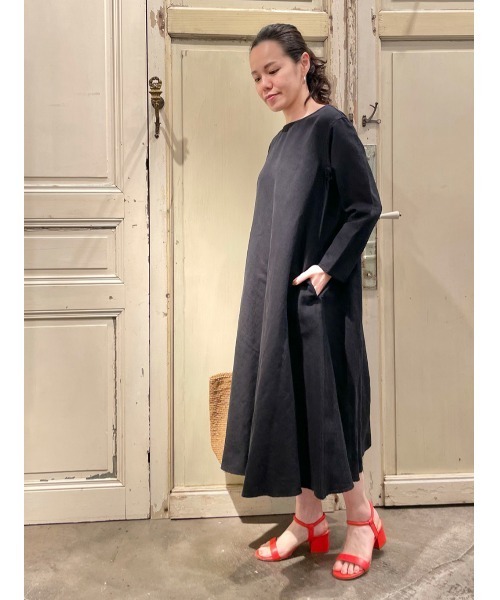 BEARDSLEY（ビアズリー）の「テントワンピース（ワンピース・レディース・ブラック/ブルー・1/0）」の22枚目の写真