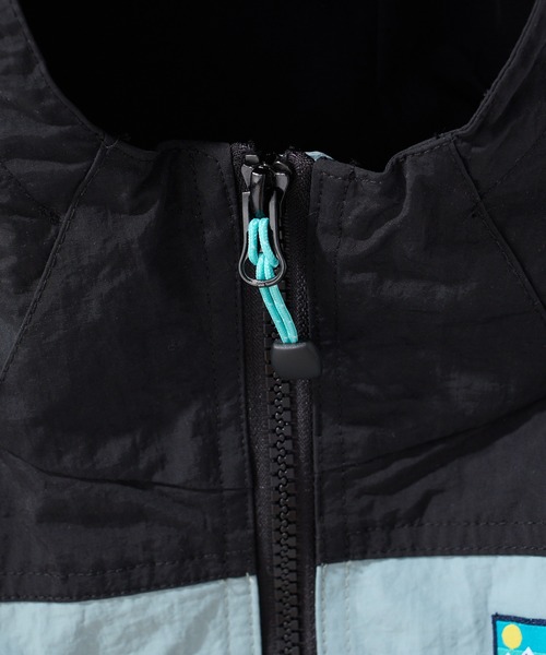 Franklin Climbing（フランクリンクライミング）の「【Franklin Climbing】KID'ｓマウンテンジャケット（マウンテンパーカー・キッズ・スカイブルー/ブラック/ベージュ・SMALL/X-LARGE/LARGE/MEDIUM/XX-LARGE）」の8枚目の写真