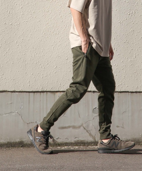 ZIP FIVE(ジップファイブ)の「【ZIP FIVE】ポンチ切替ジョガースウェットパンツ/ポンチ切り替えイージーケアジョガーパンツ(スウェットパンツ・メンズ・ブラック/ネイビー/グレー/カーキ/チャコール・SMALL/MEDIUM/LARGE/X-LARGE)」の9枚目の写真