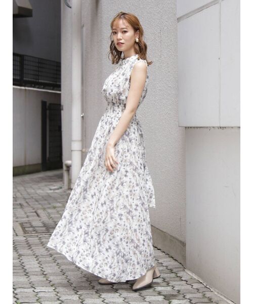 dazzlin（ダズリン）の「CHAMELEON FLOWERシャーリングワンピース（ワンピース・レディース・ベージュ/ピンク/モカ・FREE）」の5枚目の写真