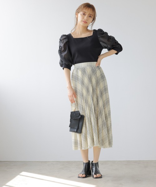 mysty woman（ミスティウーマン）の「シアーパワショル2WAYプルオーバー 950567（Tシャツ/カットソー・レディース・ブラック/ベージュ/アイボリー・FREE）」の22枚目の写真