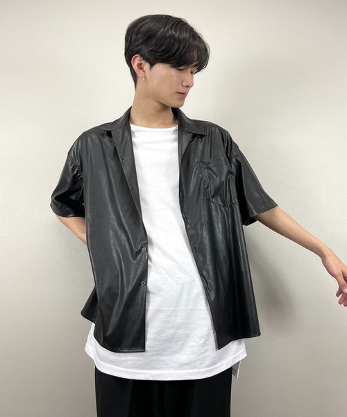 ASTRAL(アストラル)の「【ASTRAL】half sleeve leather shirt jacket(シャツ/ブラウス・メンズ・ブラック/ベージュ・ONE SIZE)」の2枚目の写真