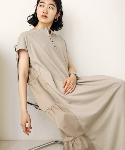 Bab(バブ)の「【WEB限定】バックシャンティアードワンピース(ワンピース・レディース・ブラック/グレー/カーキ/アイボリー・FREE/TL)」の3枚目の写真