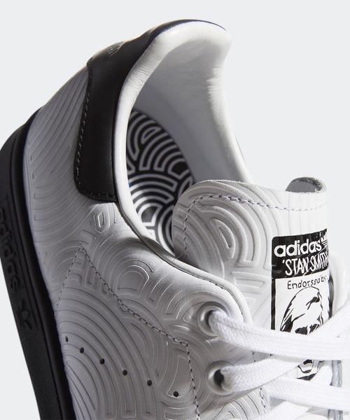 adidas（アディダス）の「スタンスミス [STAN SMITH] アディダスオリジナルス（スニーカー・メンズ・ホワイト×ブラック/ブラック×ホワイト・28.5cm/28.0cm/25.5cm/26.0cm/22.0cm/22.5cm/24.5cm/24.0cm/27.0cm/23.5cm/26.5cm/25.0cm/29.0cm/27.5cm/23.0cm）」の12枚目の写真