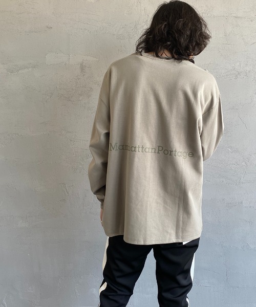 Manhattan Portage（マンハッタンポーテージ）の「[MANHATTAN PORTAGE/マンハッタンポーテージ] 別注 バックプリントロングスリーブＴシャツ（Tシャツ/カットソー・レディース・ホワイト/カーキ/ネイビー・L/XL/M）」の7枚目の写真
