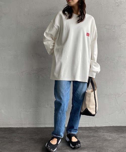 Manhattan Portage（マンハッタンポーテージ）の「[MANHATTAN PORTAGE/マンハッタンポーテージ] 別注 バックプリントロングスリーブＴシャツ（Tシャツ/カットソー・レディース・ホワイト/カーキ/ネイビー・L/XL/M）」の15枚目の写真
