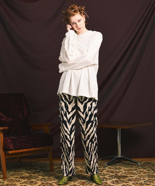 MAISON SPECIAL（メゾンスペシャル）の「《ユニセックスアイテム》110/2サイロプレミアム天竺プライムオーバーロングスリーブTシャツ 【MAISON SPECIAL/メゾンスペシャル】（Tシャツ/カットソー・メンズ・オフホワイト/ブラック/ブルー・44/46）」の13枚目の写真