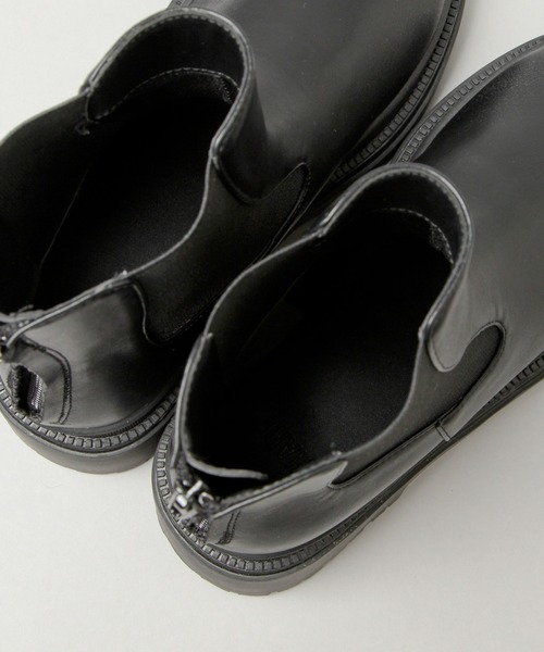 HARE（ハレ）の「サイドゴアミドルブーツ(HARE)（ブーツ・レディース・ホワイト/ブラック・M/L）」の15枚目の写真