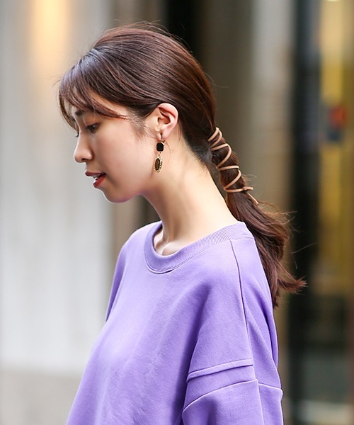 チチカカ(チチカカ)の「サークルリバーシブルレザーヘアーリボン(ヘアゴム・レディース・ベージュ/イエロー・FREE)」の3枚目の写真