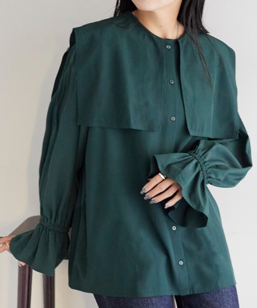 DISCOAT(ディスコート)の「【WEB限定】ビッグカラーブラウス(シャツ/ブラウス・レディース・ホワイト/グリーン/グレー/ブラック・FREE)」の4枚目の写真