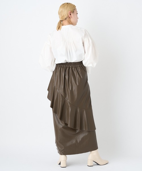 CIAOPANIC(チャオパニック)の「フェイクレザーフレアデザインスカート(スカート・レディース・ブラック/ブラウン・SMALL/MEDIUM)」の6枚目の写真